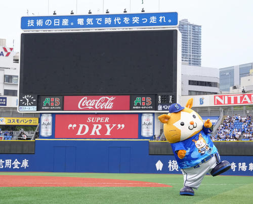 【DeNA】ハマスタが試合開始13分前に停電アクシデント、スタメン紹介止まる 15分遅れ開始