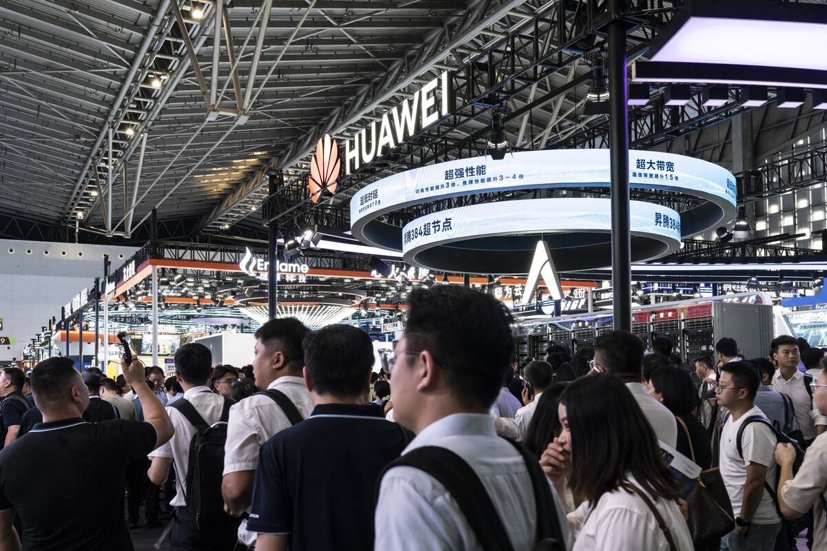 エヌビディアに挑む中国勢、AI半導体技術で進展アピール－株価急伸