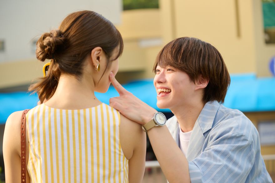 ロミジュリ系カップルが最終話で甘々デートラッシュ！“頬ぷに「見っけ」”にときめき最高潮＜リベンジ・スパイ＞