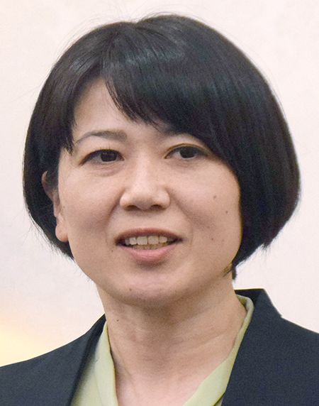 《ラブホ密会》小川晶市長が再選の6日後に…高級ホテルへお忍びで会いに行った“高身長イケメン男性”の正体《週刊文春が直撃すると…》（文春オンライン）