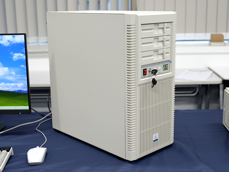 PC-98の次は90年代！SilverStoneのレトロ復刻ケース第2弾「SST-FLP02W」が15日発売