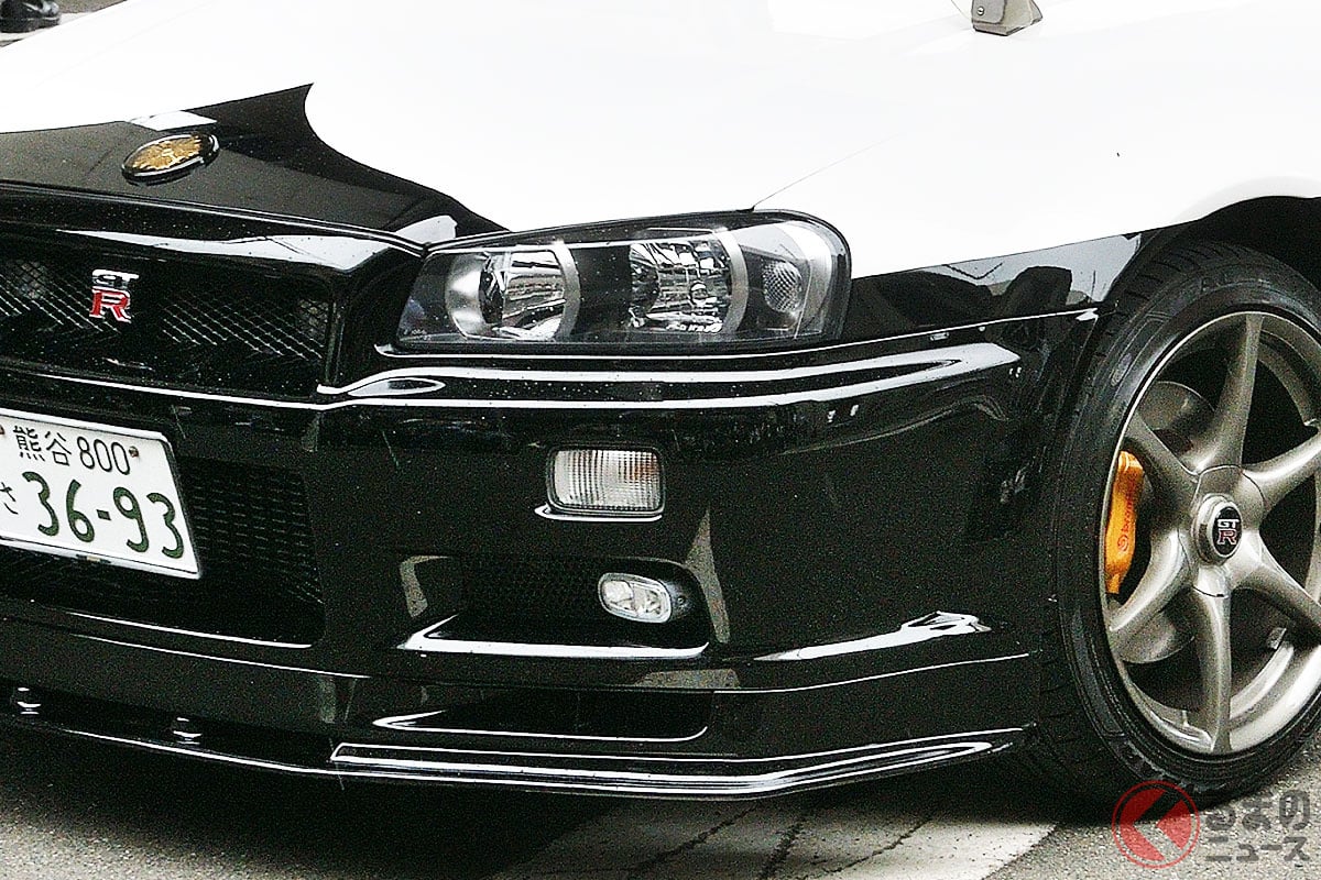 もはや恐怖!? 日産「スカイラインGT-R "パトカー"」登場！ 車好きも大注目の「伝説のパトカー」が埼玉に存在！ 国産「最強クラス」の「激レアな警察車両」がイベントで展示