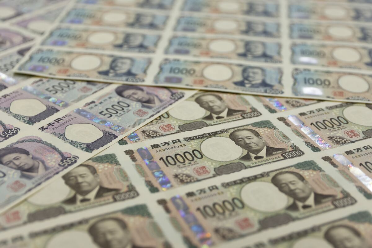 円が対ドルで一時152円14銭に上昇、高市氏発言に反応－円買い続かず