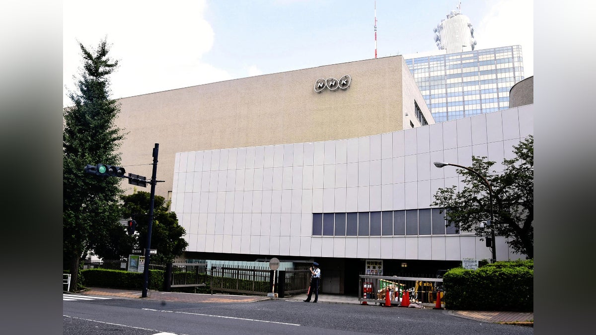 深刻な収入減でもスクランブル化否定のＮＨＫ「番組の質・量は維持」…制作費の４分の１は人件費