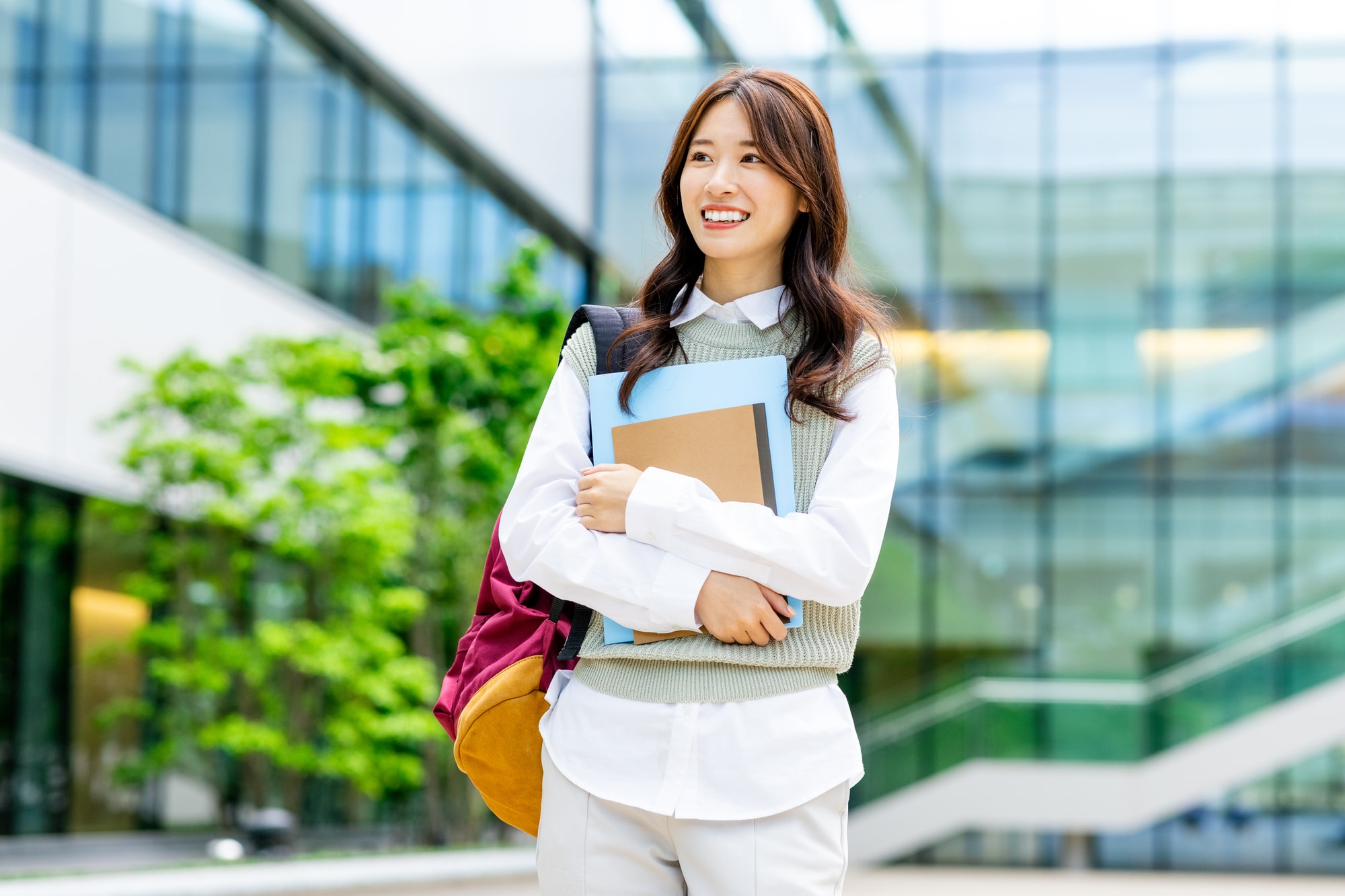 【女性に聞いた】真面目で堅実なイメージの「東京の私立大学」ランキングTOP28！ 第1位は「津田塾大学」と「学習院大学」【2025年最新調査結果】