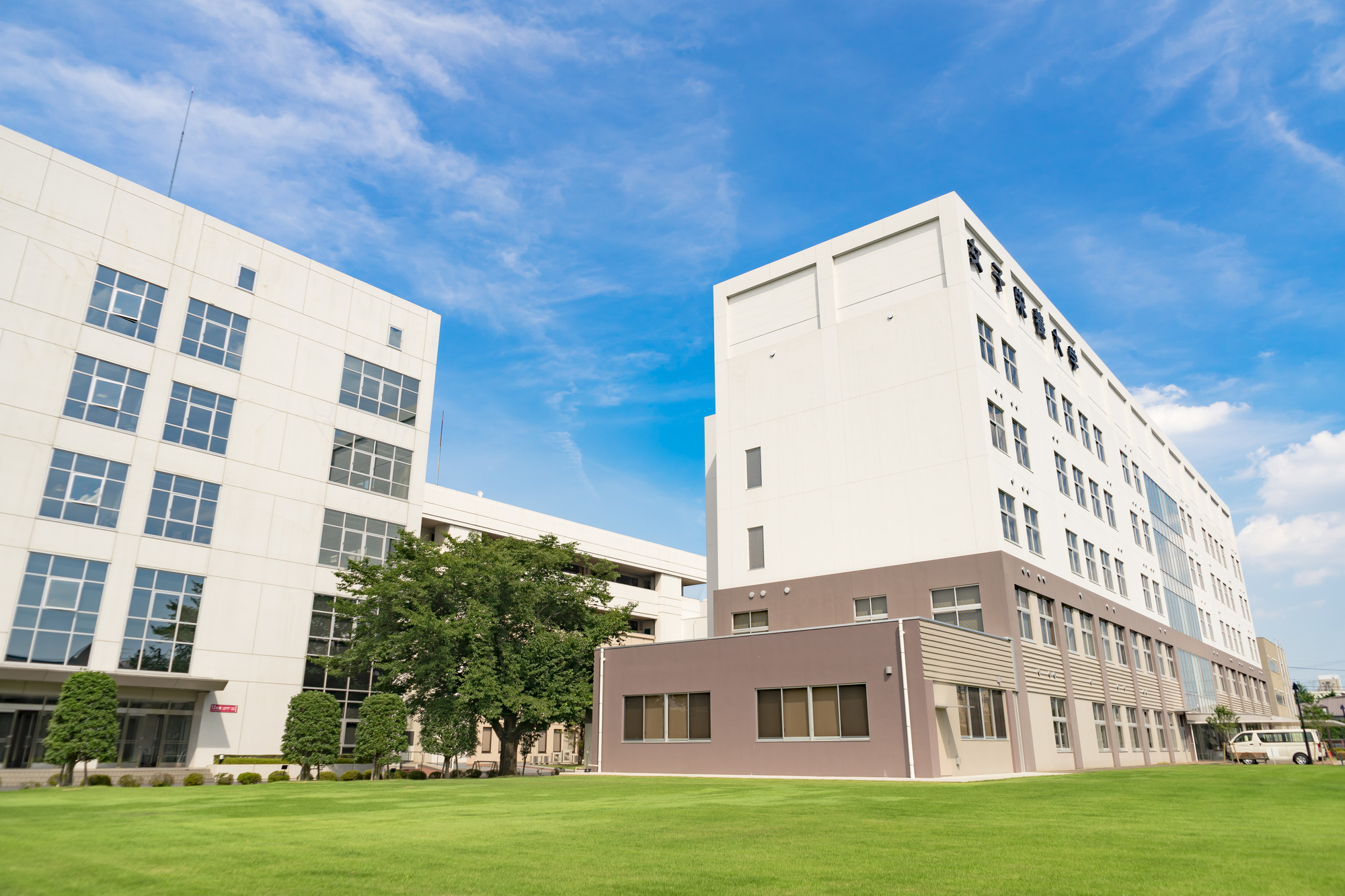 「本当にやさしすぎる大学」 “設備が充実”の首都圏私立大学ランキング上位に「確実に一番、夢に近づける」「義務教育かというくらい手厚いサポート」の声