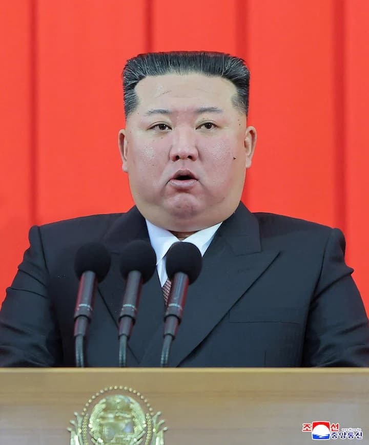 金正恩死亡説、写真公開でも消えない疑念 専門家が語る情報統制の実態