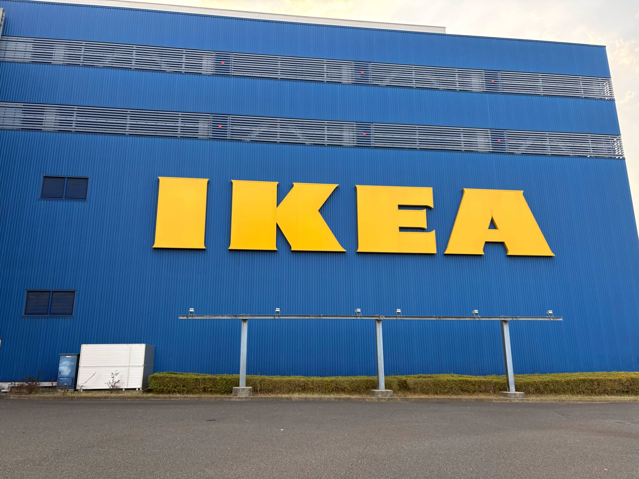 「カフェで使って、そのまま4個購入」 IKEAの“499円大容量マグ”が好評 「見た目は値段以上」「たっぷり入って洗いやすい」