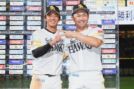代打直前に中村晃が漏らした"弱音" 今宮健太は「絶対打つ」…2人だけの特別な関係