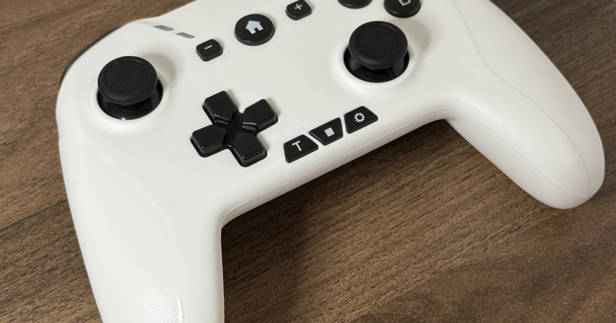 「スマホだとキャラを動かすゲームやりにくいな…」と軽い気持ちでBluetoothコントローラーを導入したら廃人になりかけた