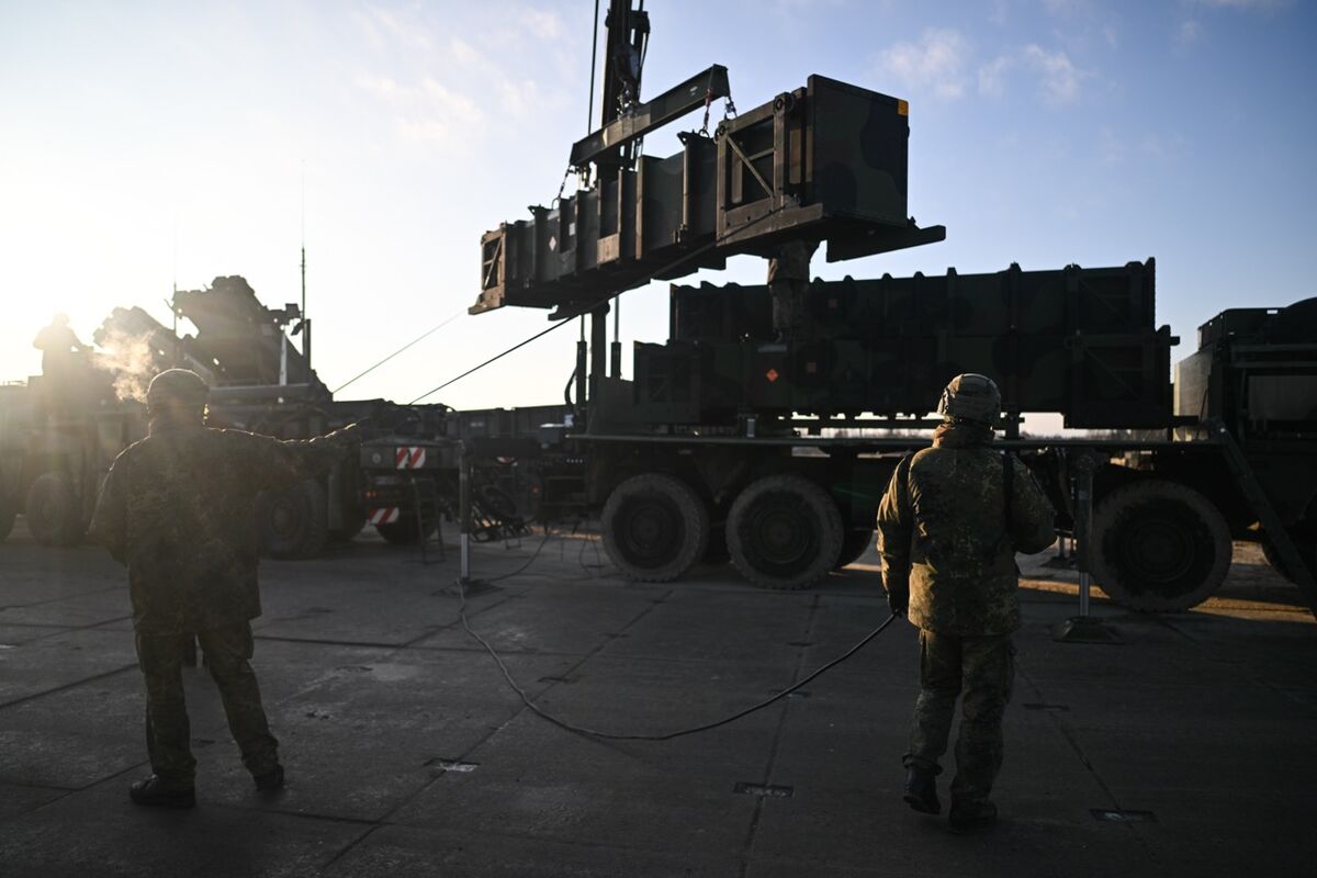防衛費急増の欧州がジレンマ、域内調達優先も米国製以外に選択肢なく