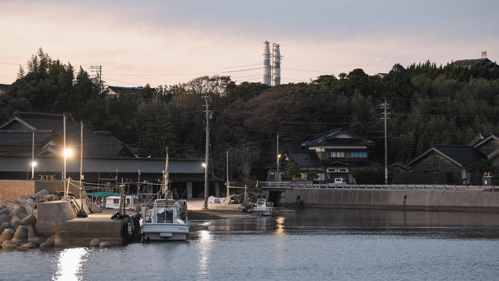 能登半島地震で始まった1年を経て、日本は再び原発を受け入れるのか？