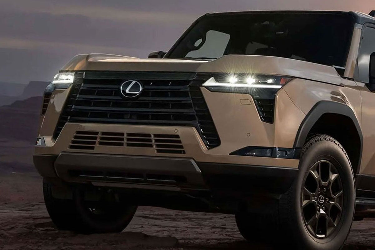 後席がより快適に！ レクサス「GX550」一部改良に「イイなぁ」の声 “オーバートレイル＋”は大径タイヤでさらにワイルドに