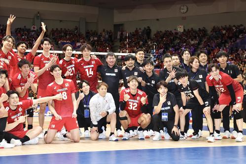【バレー】日本男子、準々決勝敗退 パリ五輪銀のポーランドに０－３ストレート負け／ライブ詳細