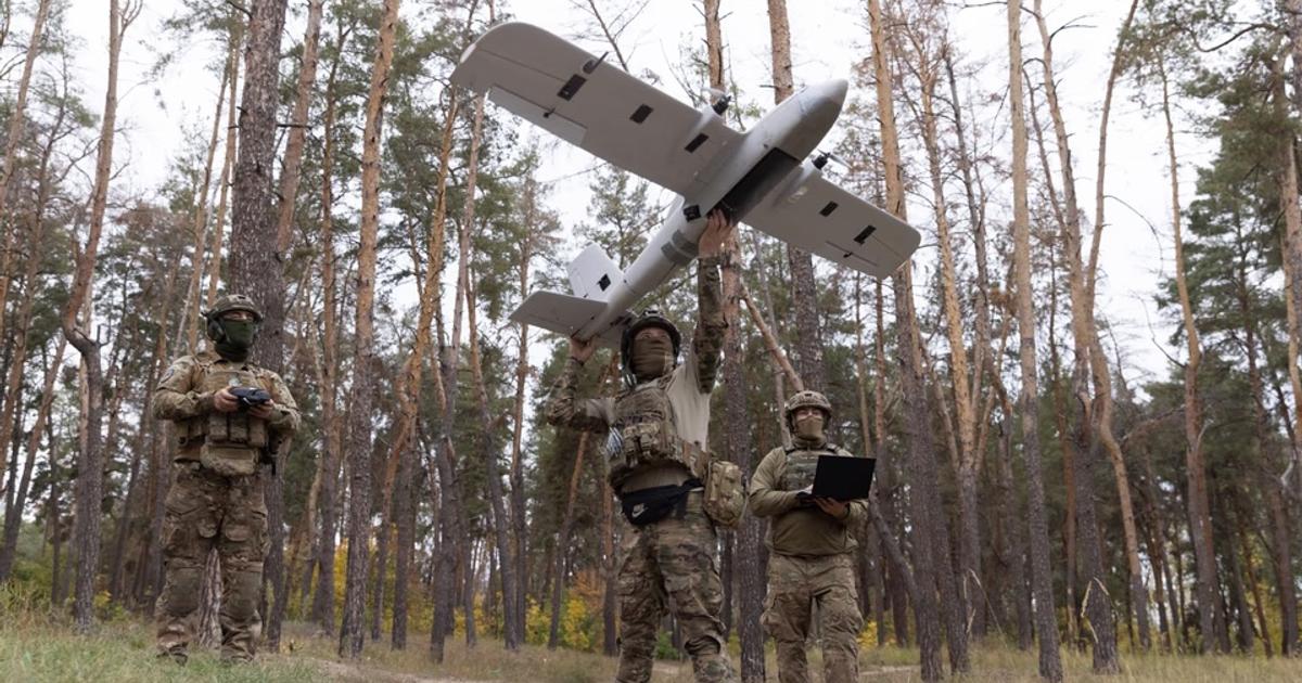 ドローンの技術は従来の防衛技術開発では対応しきれないほどのスピードで進んでいる