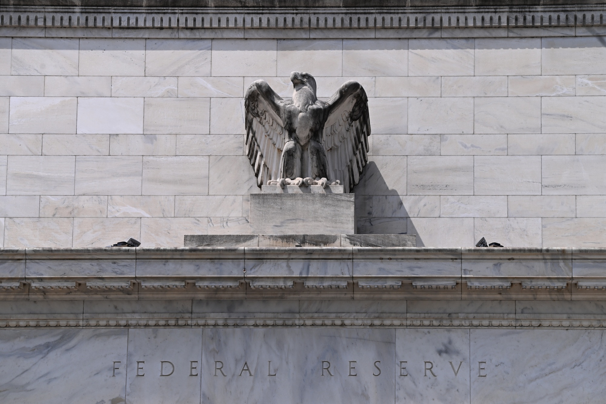 FRBに対応強化を求める声、短期資金調達市場で金利が高止まり