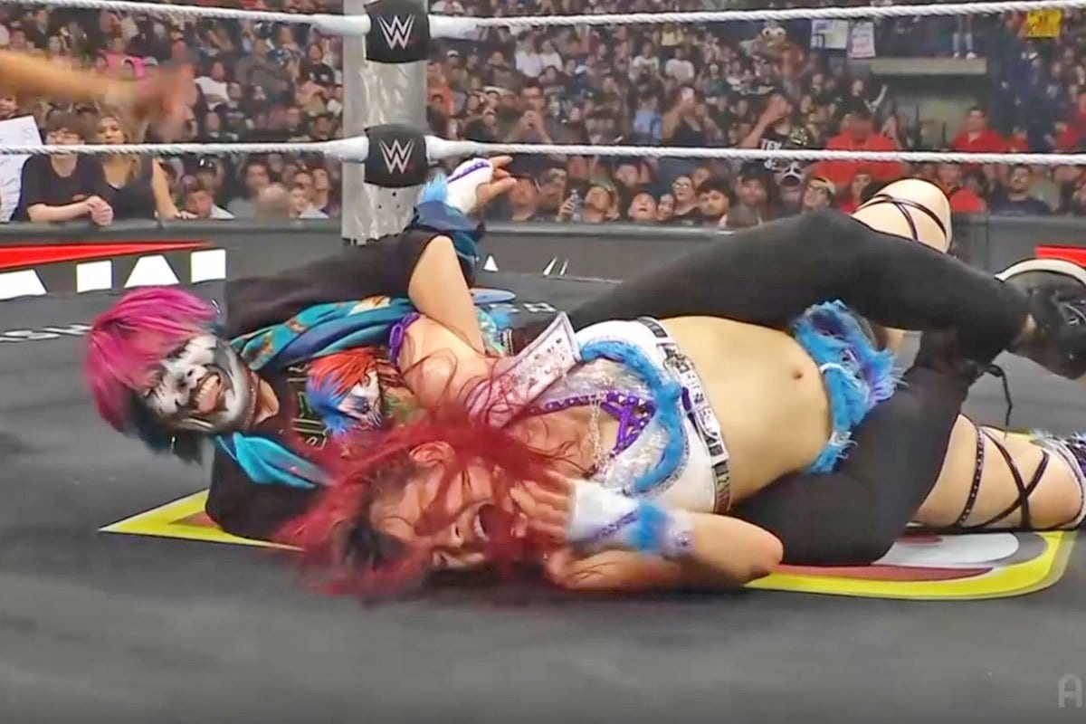 【ＷＷＥ】イヨ・スカイ アスカ乱入で女子ＩＣ王座獲り失敗…5・9ＰＬＥで遺恨決着戦が決定！