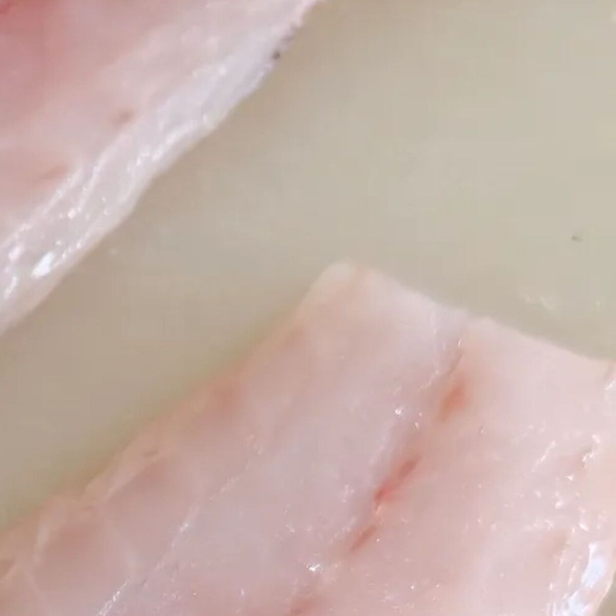 甘鯛をさばいたら……「ゴミ箱に捨てましたチクショウ」目を疑う中身に「高い魚なのに」「わからず食べてしまいそう」と113万表示（1/3）