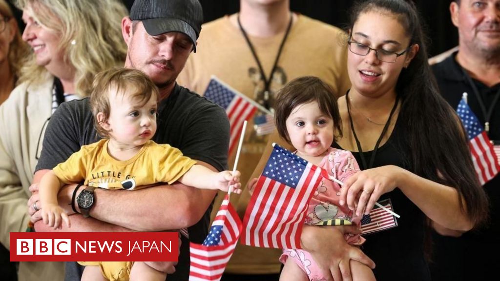 渡米する南アフリカ白人は「臆病者」 ラマポーザ大統領が批判