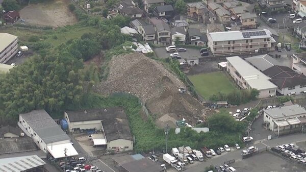 「なんやあれ？」京都市の住宅街に“謎の山”の正体は「産業廃棄物」 悪臭や崩落に住民不安 是正命令も改善進まず