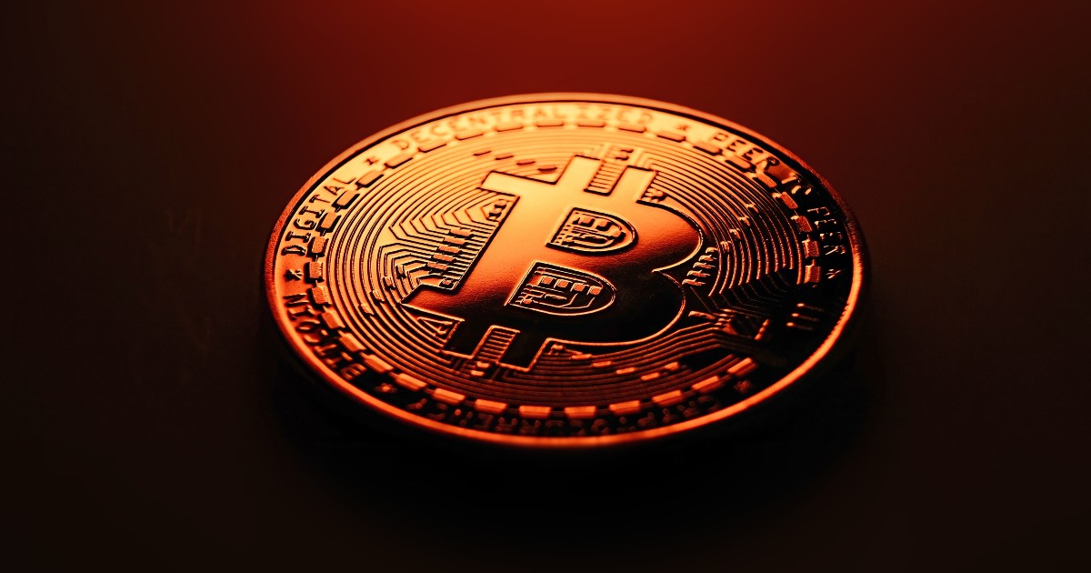 ビットコイン、2025年後半に20万ドル到達目標を維持＝スタンダードチャータード銀