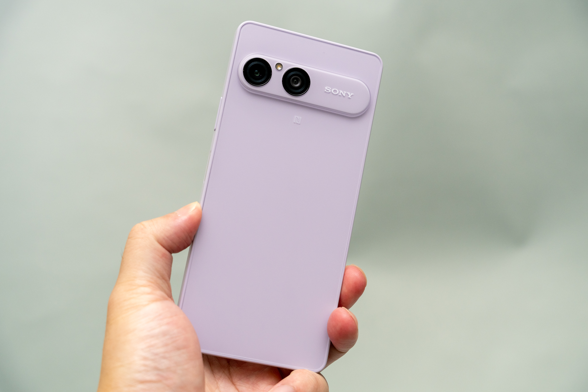 ソニー「Xperia 10 VIII」のスピーカー音質が別格に。Xperia 5シリーズを思わせる立体感