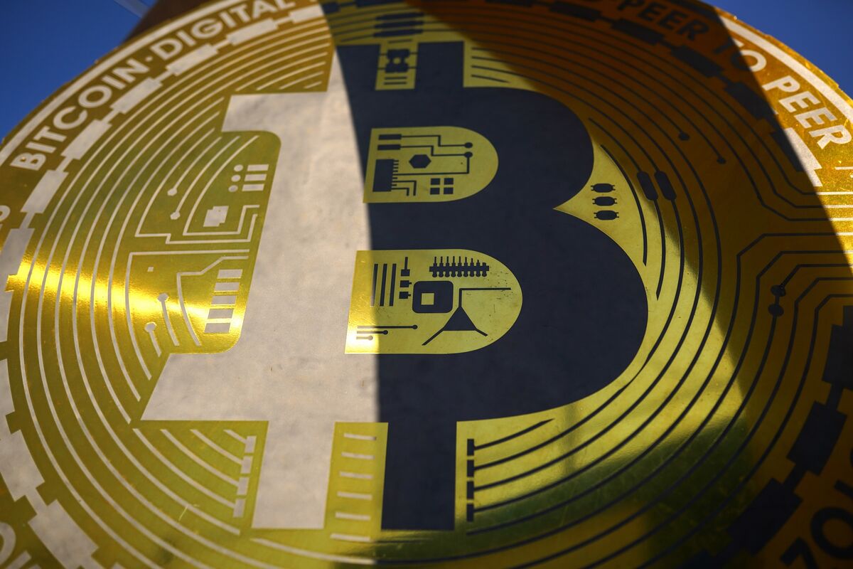 トランプ効果でビットコイン独り勝ち、他の多くの仮想通貨置き去りに