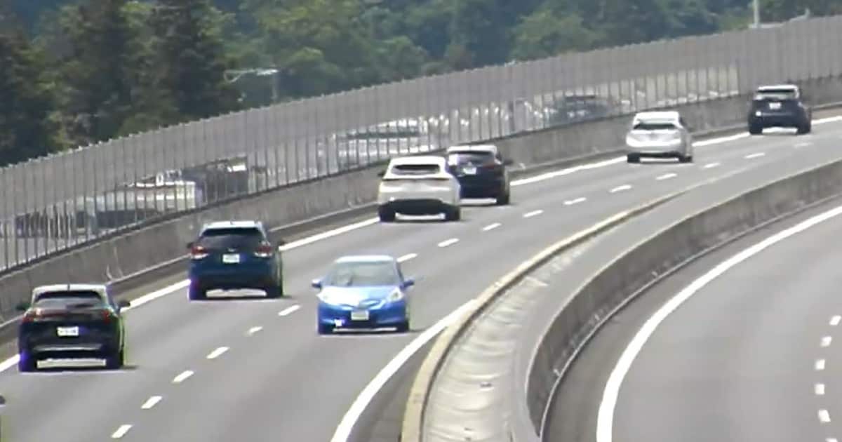 「車は右側通行」○か×か…簡単な試験でOK、外免切替に「穴」 警察庁が見直し厳格化へ