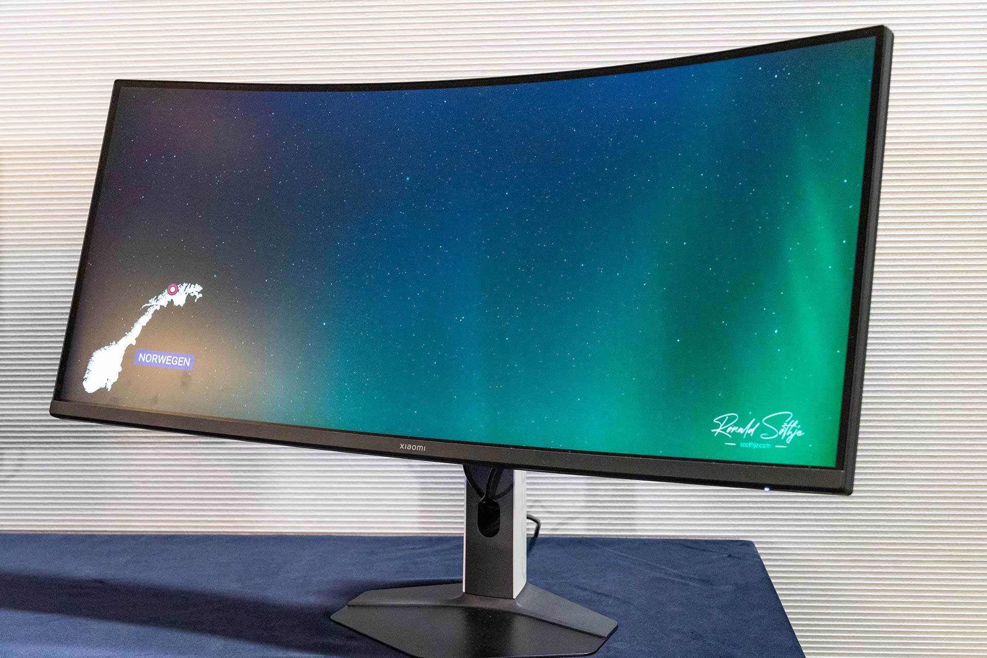 シャオミからミニLED＆曲面シネスコゲーミングモニタ登場。早割約4万円から