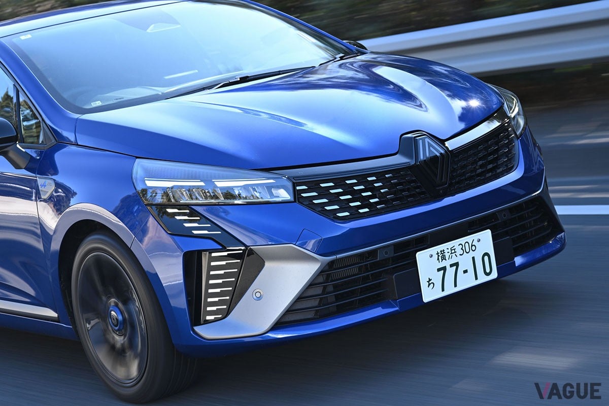 「最も燃費がいい輸入車」はフランス車って知ってる!? 日本のハイブリッドも顔負けの実力派 ルノー「ルーテシア」の最新型は“走り味もクラスレス”