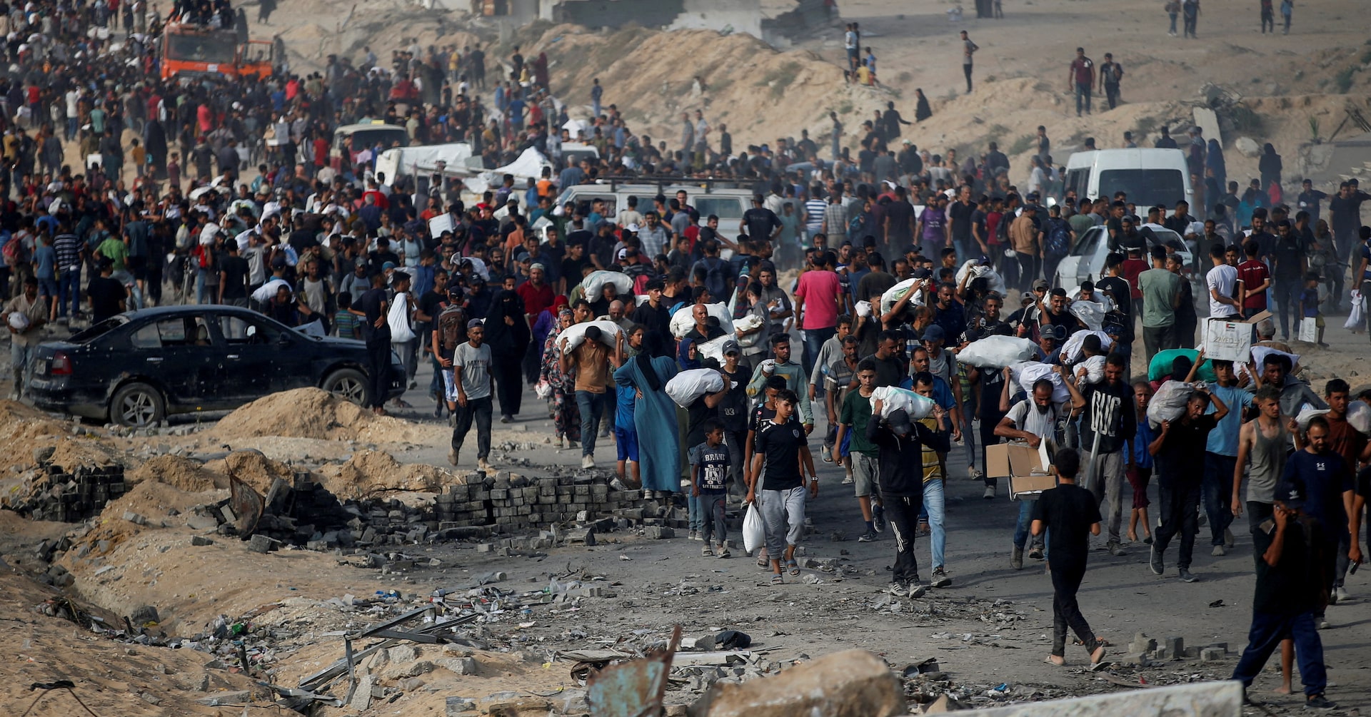 イスラエル軍法務総監、ガザ配給所の発砲巡り戦犯調査を命令＝報道