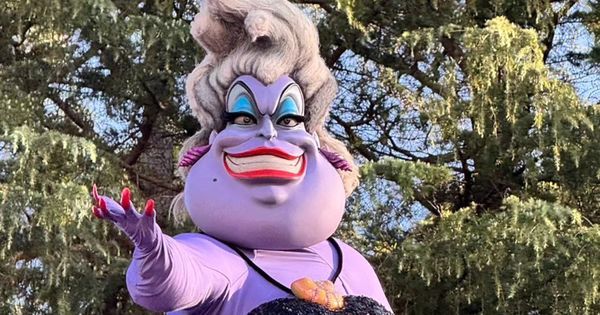 ディズニーパレードで現在と過去の“ヴィラン”を見比べたら……「絶対変わってるw」 驚きの変化に「めちゃ良い」「目は旧のほうが……」さまざまな声