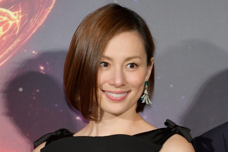 《米倉涼子マトリガサ入れ報道の深層》ダンサー恋人だけではない「モラハラ疑惑」「覚醒剤で逮捕」「隠し子」…男性のトラブルに巻き込まれるパターンが多いその人生（NEWSポストセブン）