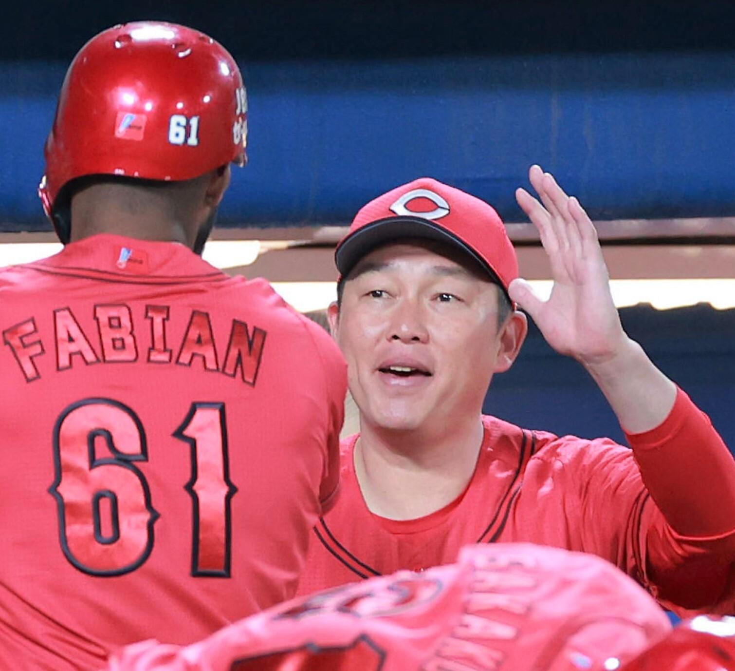 【広島】今季3度目3連勝で貯金1！ファビアンが先制弾 7回に3連打から末包と菊池が適時打 スタメン小園1安打2四球 6投手継投で完封