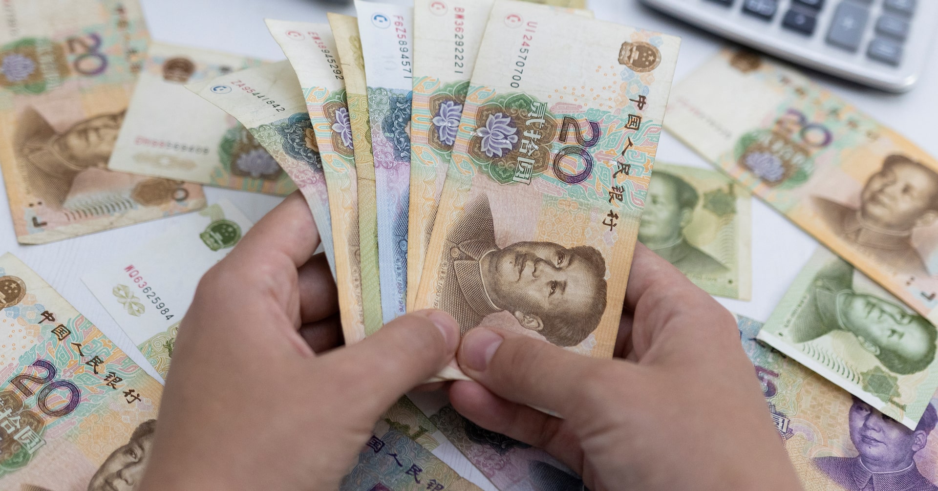 焦点：人民元国際化に低金利の追い風、起債や融資が拡大