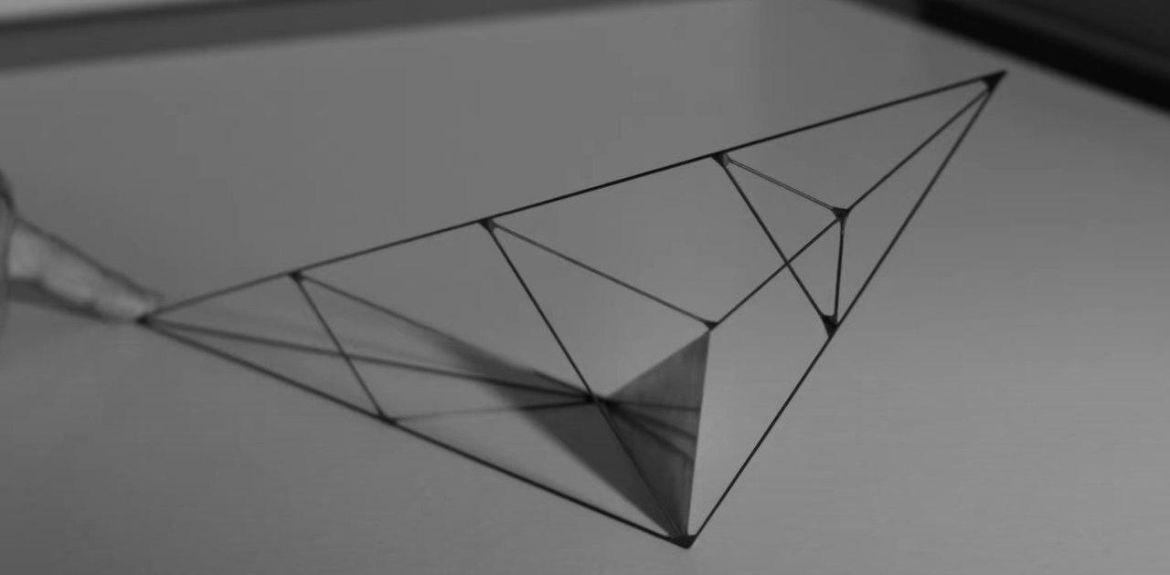 どう置いても特定の面が下に来る立体、40年越しの数学的謎を解明