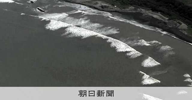 【更新中】「これはやばい」「津波、今もトラウマ」各地で避難急ぐ：朝日新聞