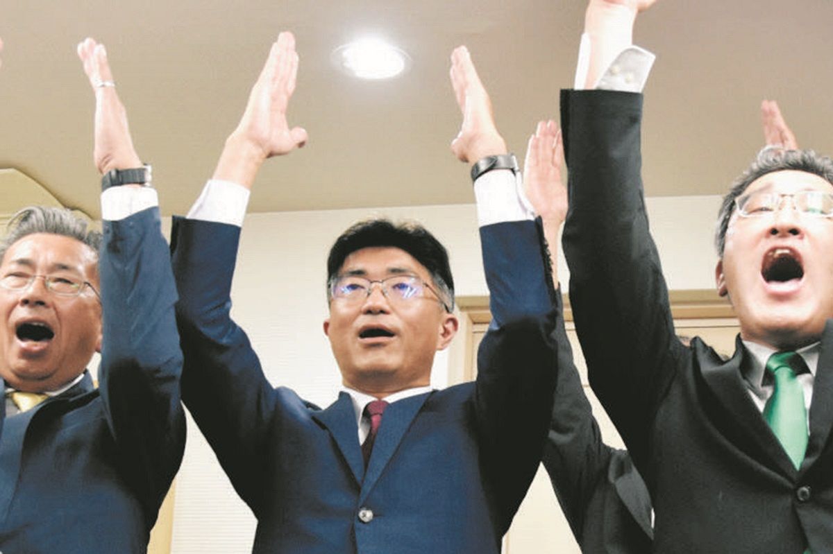 松戸市長に松戸隆政さん 初当選 元県議 5新人の争いを制す 新市庁舎移転建て替えは「白紙撤回」と明言