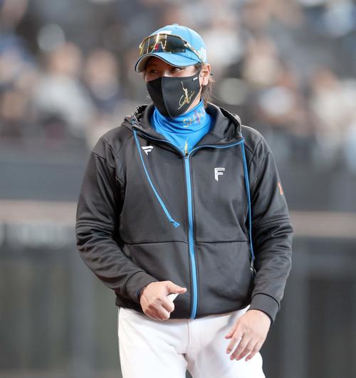 【日本ハム】新庄監督、目標はCSではなく勝って盛り上げて「ファンの生活に変化」／一問一答