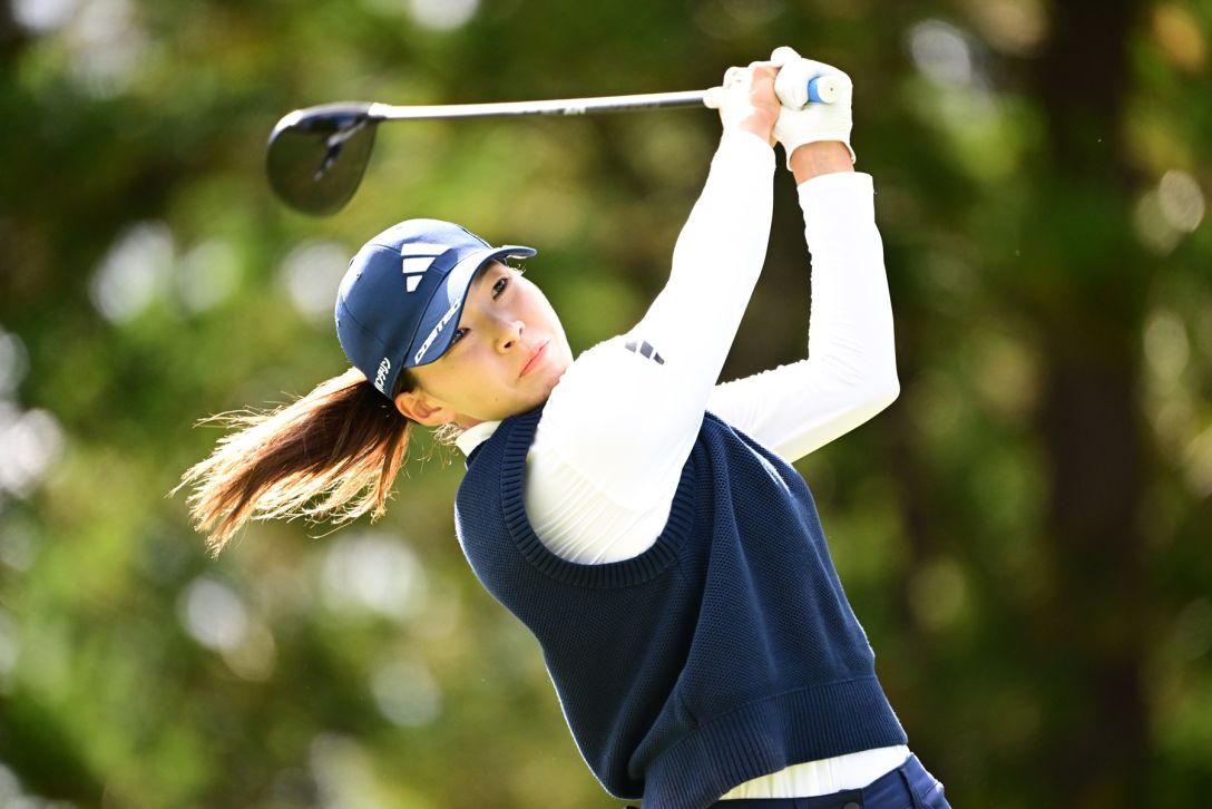 渋野日向子が6アンダー単独首位に立つ｜JLPGA｜日本女子プロゴルフ協会