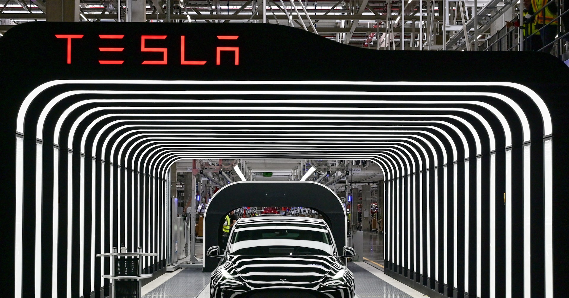 米テスラ、第2四半期は12％減収 過去10年超で最悪の落ち込み