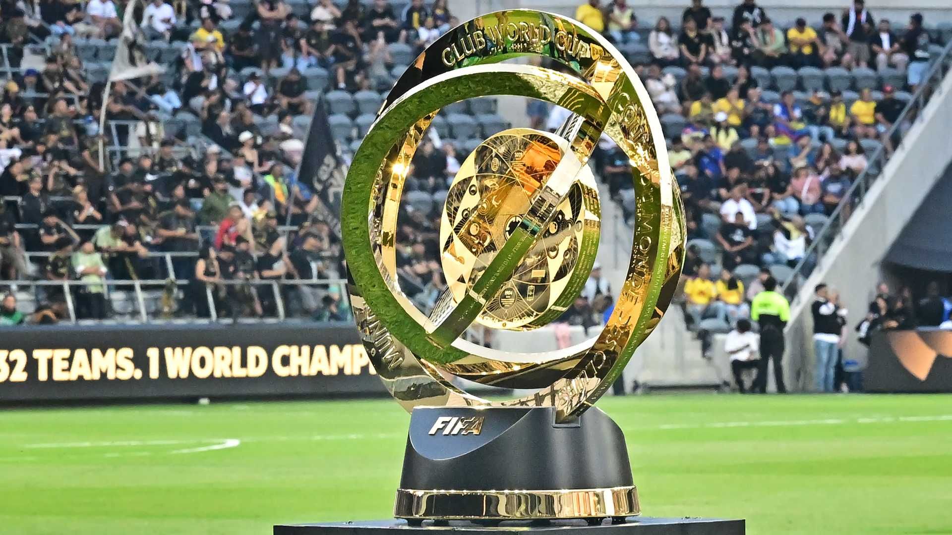 『DAZN』がクラブW杯全63試合を日本語実況付で無料独占ライブ配信！…菅原由勢らも解説担当へ