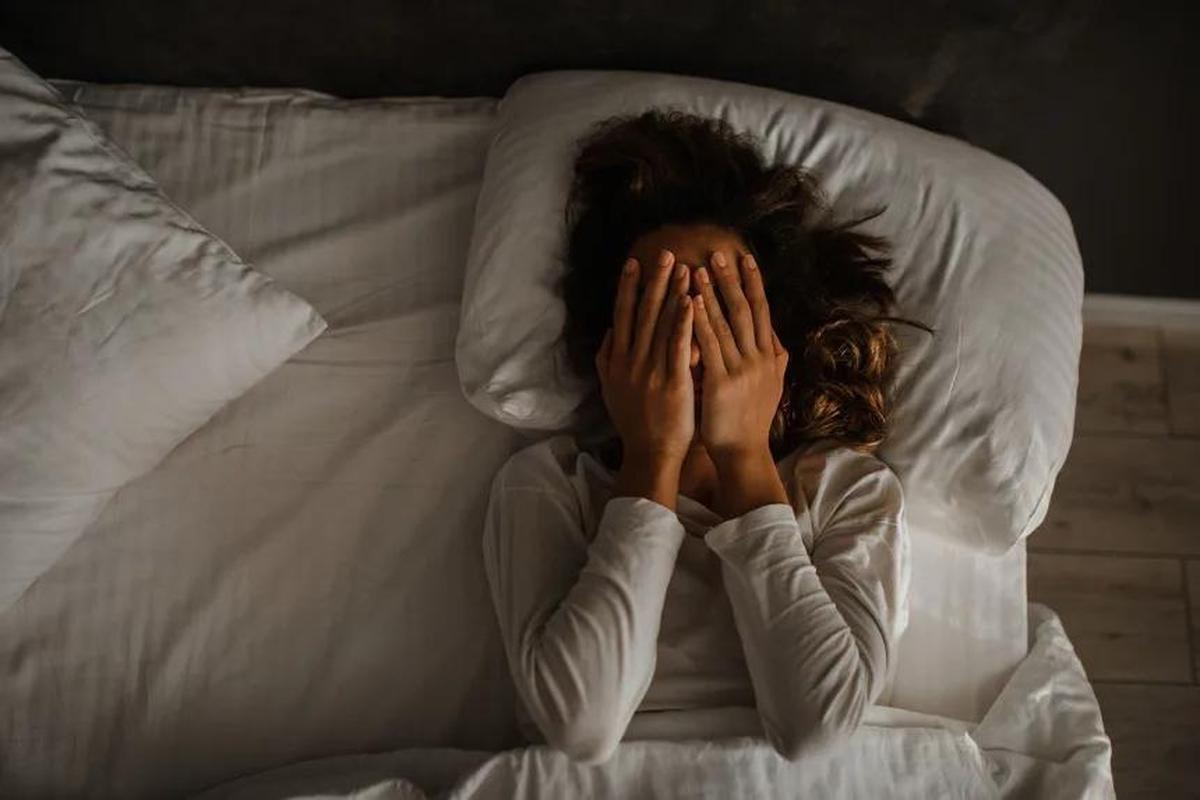 不眠症で認知機能障害のリスク４０％増、修正可能な危険因子である可能性も 新研究