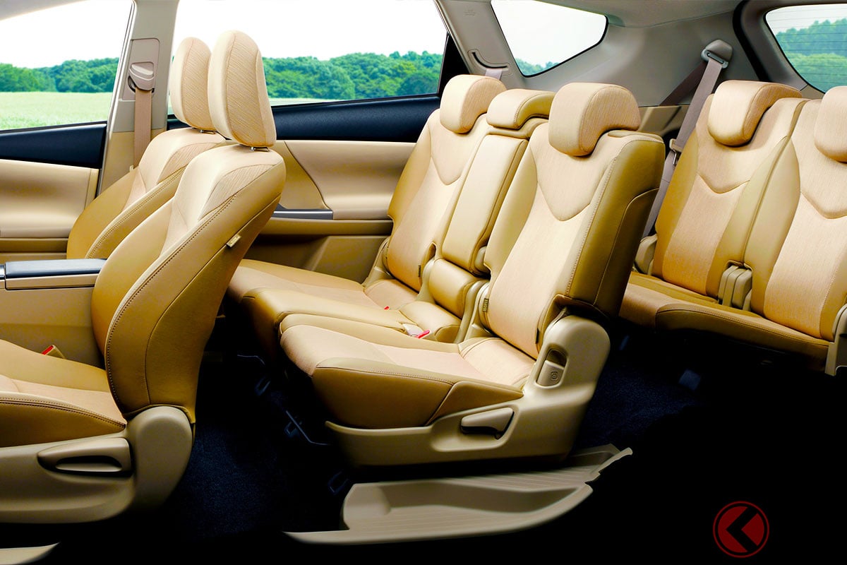 トヨタ「"7人乗り"プリウス」！ 使い勝手サイコーの"3列シート"搭載した「ミニバン仕様」！ 毎日ちょうどいい"ロングボディ"採用の斬新モデル「アルファ」に大注目！