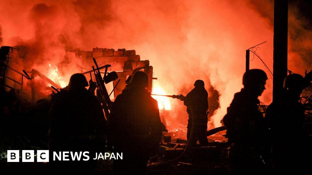 ロシアが北朝鮮製ミサイルを使用とゼレンスキー大統領 南部で7人殺害される
