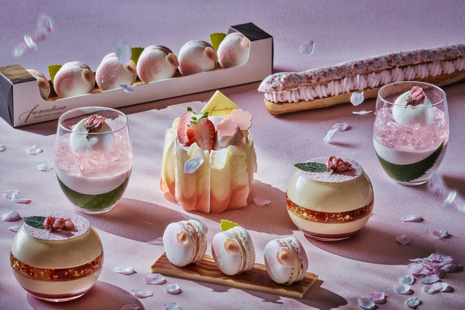 グランド ハイアット 東京の桜スイーツ”金箔きらめく”ティラミスやマーブル模様の桜色マカロン