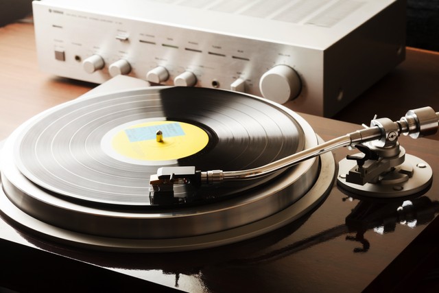 「音楽はスマホで聴く」時代に…レコード製造枚数が急増 10万枚→315万枚にV字回復 メーカーが語る“体験感”ブームの正体