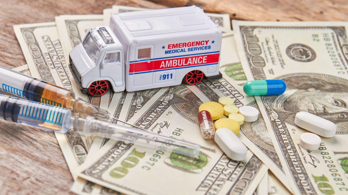 約3000万円もの請求書が病院から届いたがAIを使って交渉して約560万円まで減額できたという体験談