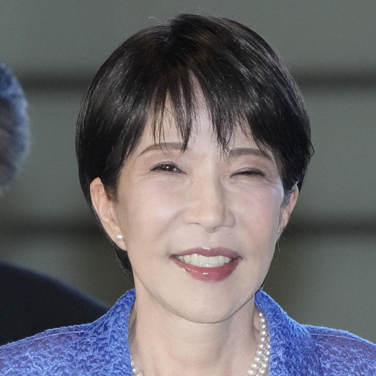「無責任の極み」「支持できますか？」芥川賞作家 止まぬ高市批判…「嘘の経歴」糾弾で疑惑再燃も