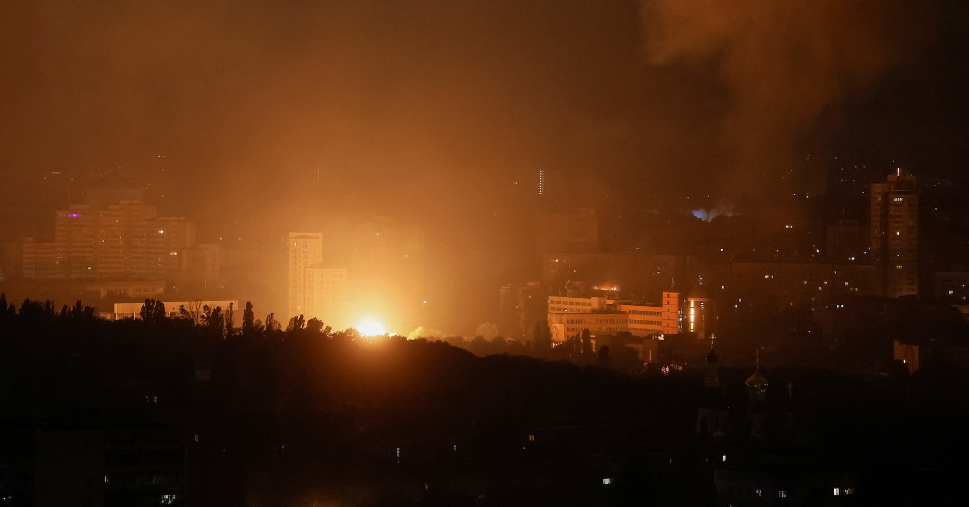 キーウ空爆で8人死亡、88人負傷 子どもの負傷一晩で最多